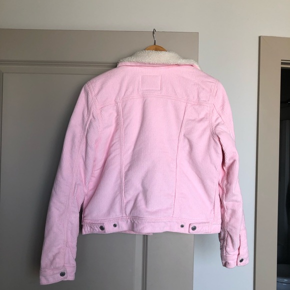 Levi’s Sherpa Trucker Jacket Pink 🌸 - Picture 3 of 8